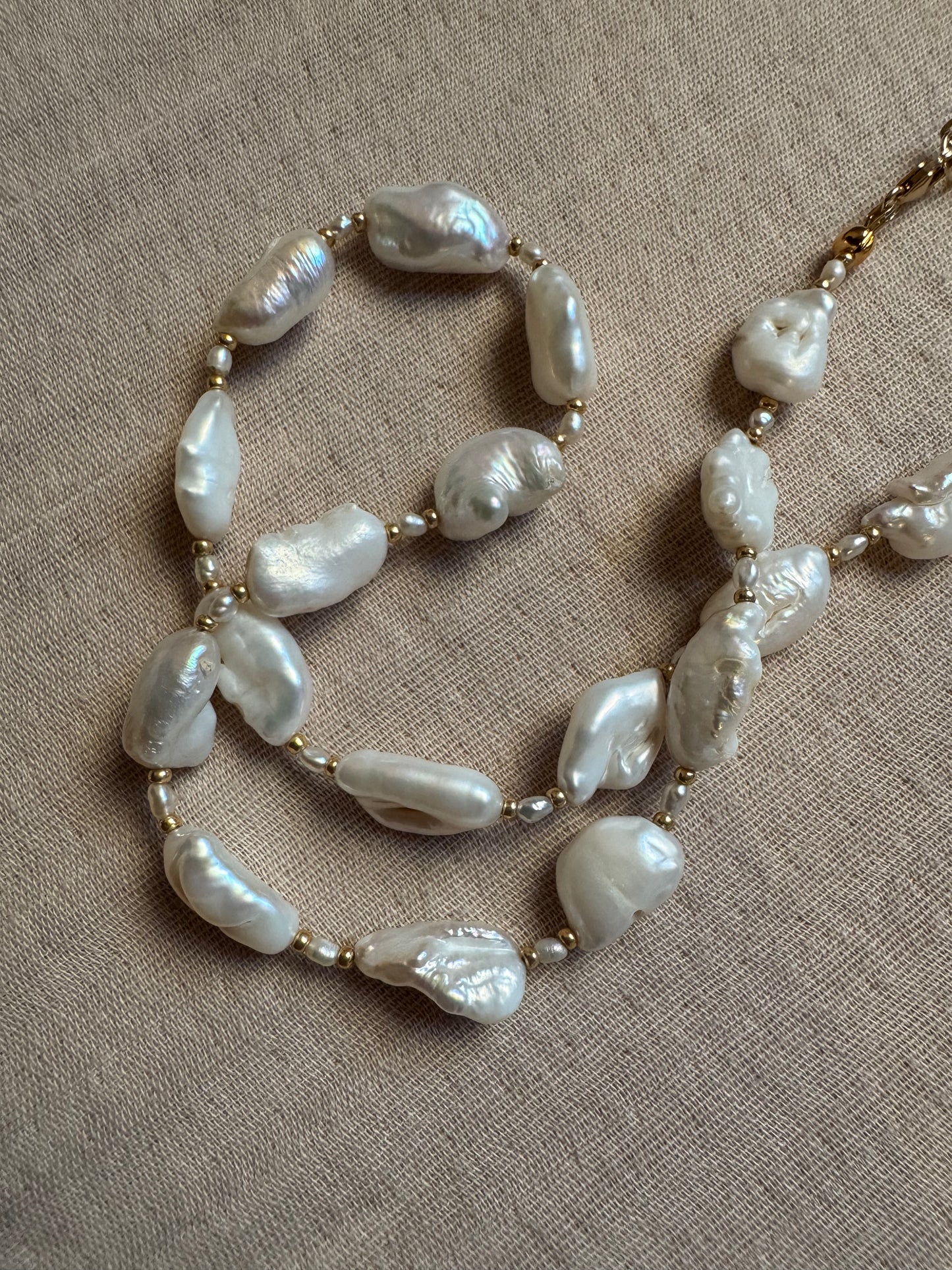 crema necklace